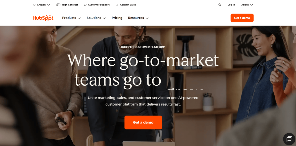 HubSpot as an example of poractive chat