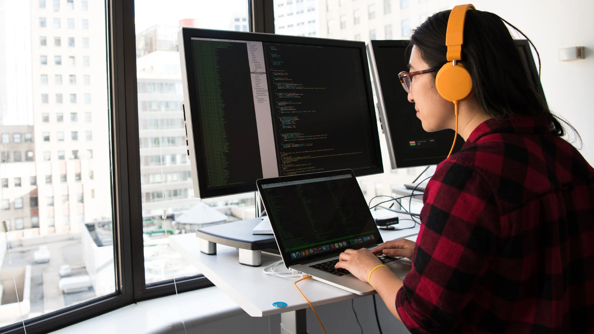 10 Best Lead Generation Tools & Software (B2B & B2C) in 2026